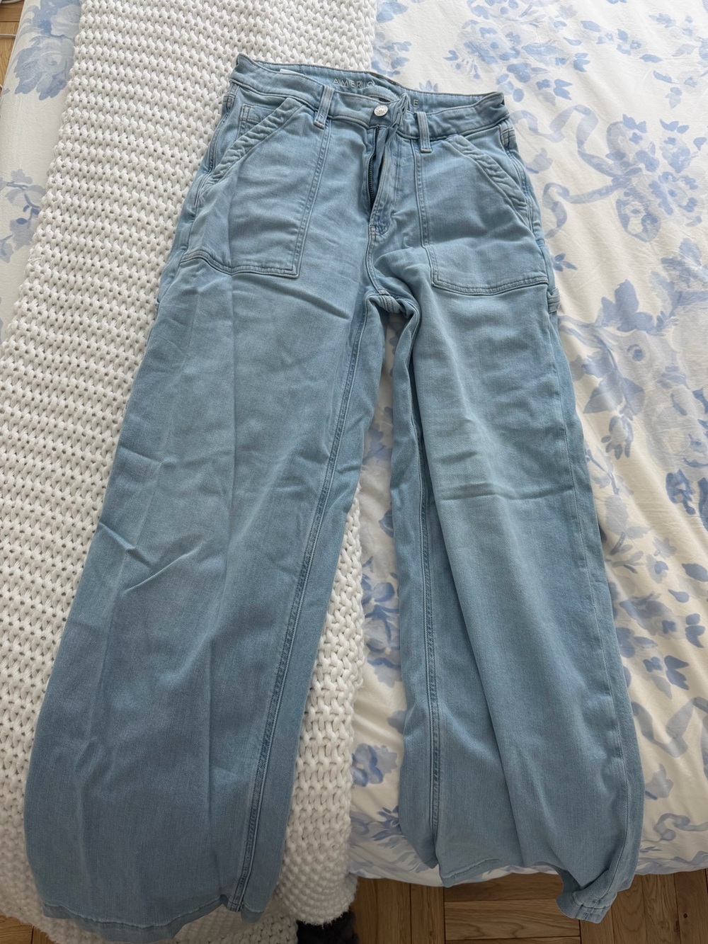 American Eagle Outfitters Light Wash Denim Jeans